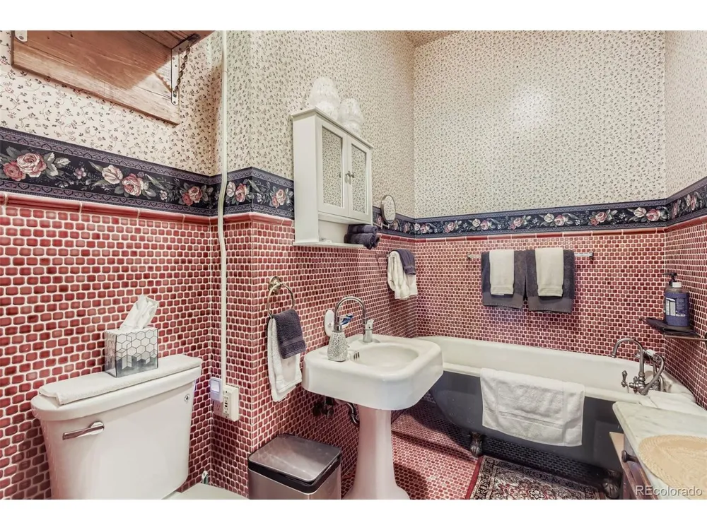 1305 W 3rd Street Florence, CO 81226