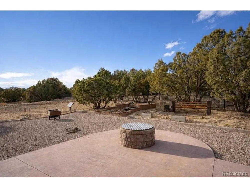 261 Orlandos Way Walsenburg, CO 81089