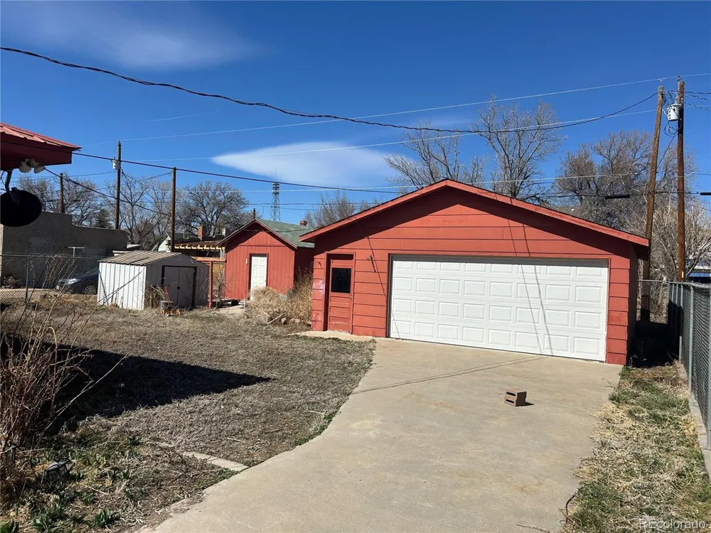 226 E 7th Street Walsenburg, CO 81089