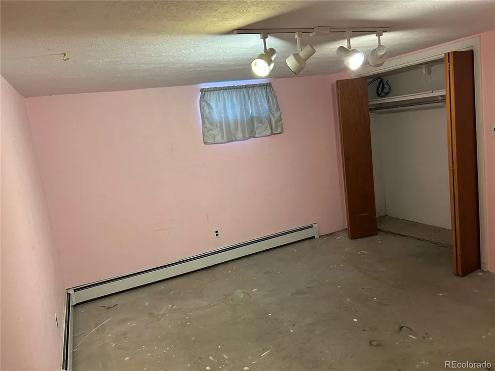 226 E 7th Street Walsenburg, CO 81089