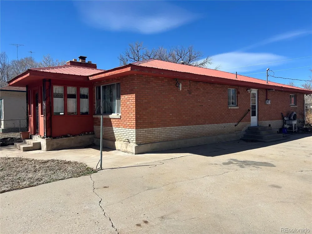 226 E 7th Street Walsenburg, CO 81089