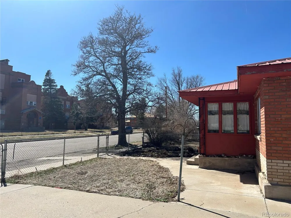 226 E 7th Street Walsenburg, CO 81089