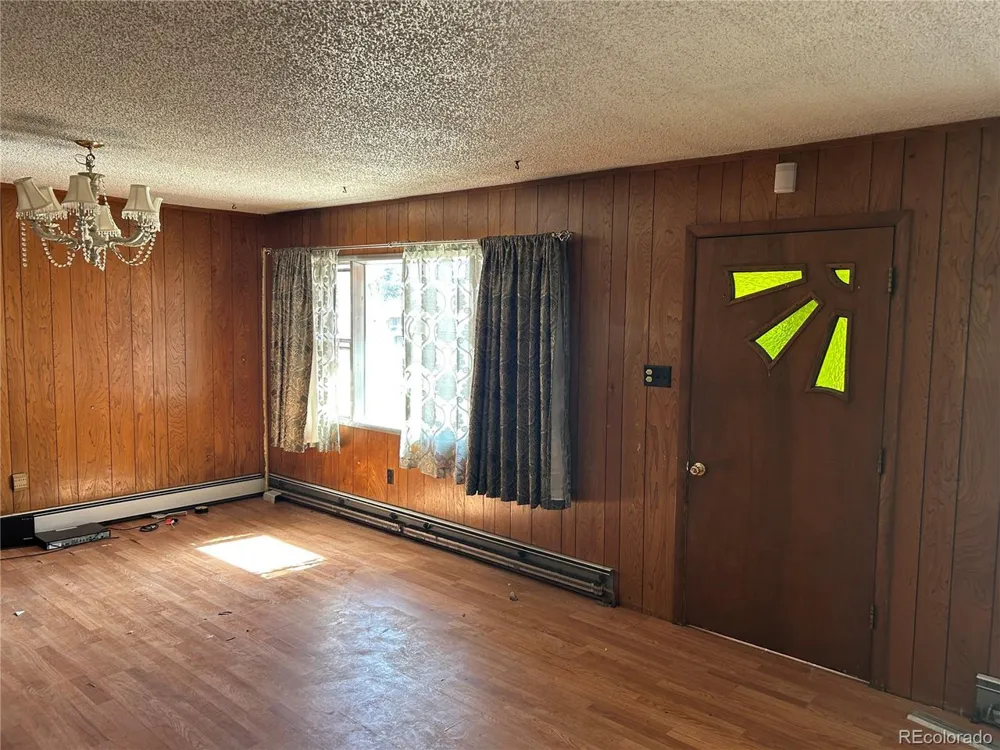 226 E 7th Street Walsenburg, CO 81089