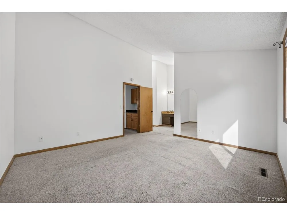 4110 S Evanston Circle #B Aurora, CO 80014