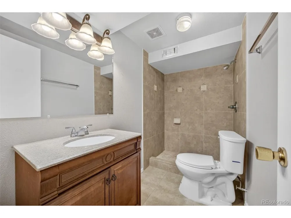 4110 S Evanston Circle #B Aurora, CO 80014