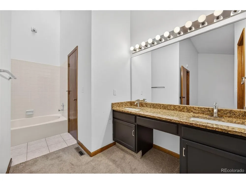 4110 S Evanston Circle #B Aurora, CO 80014