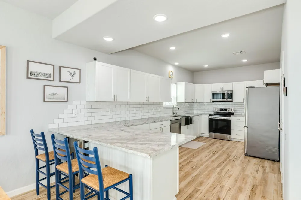 2938 Bluewater Highway Surfside Beach, TX 77541