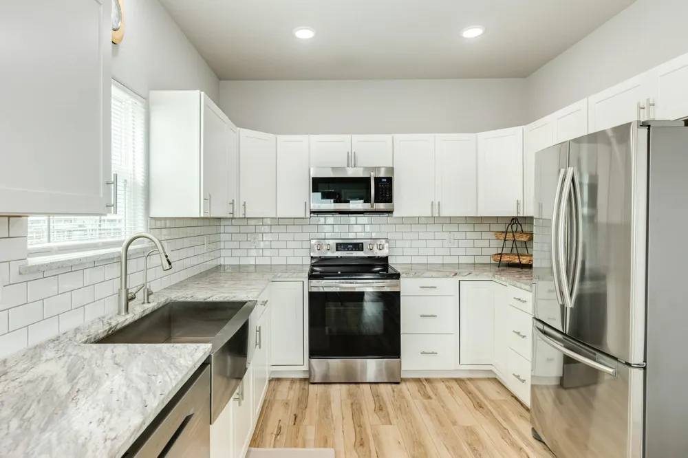 2938 Bluewater Highway Surfside Beach, TX 77541