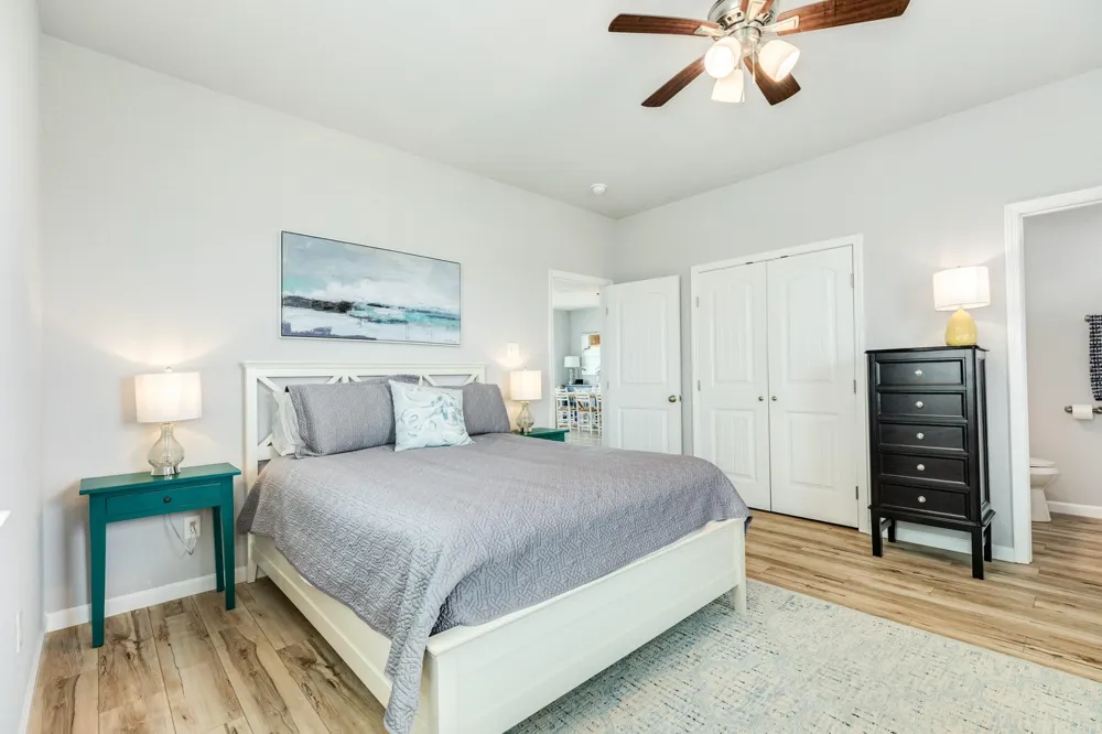 2938 Bluewater Highway Surfside Beach, TX 77541
