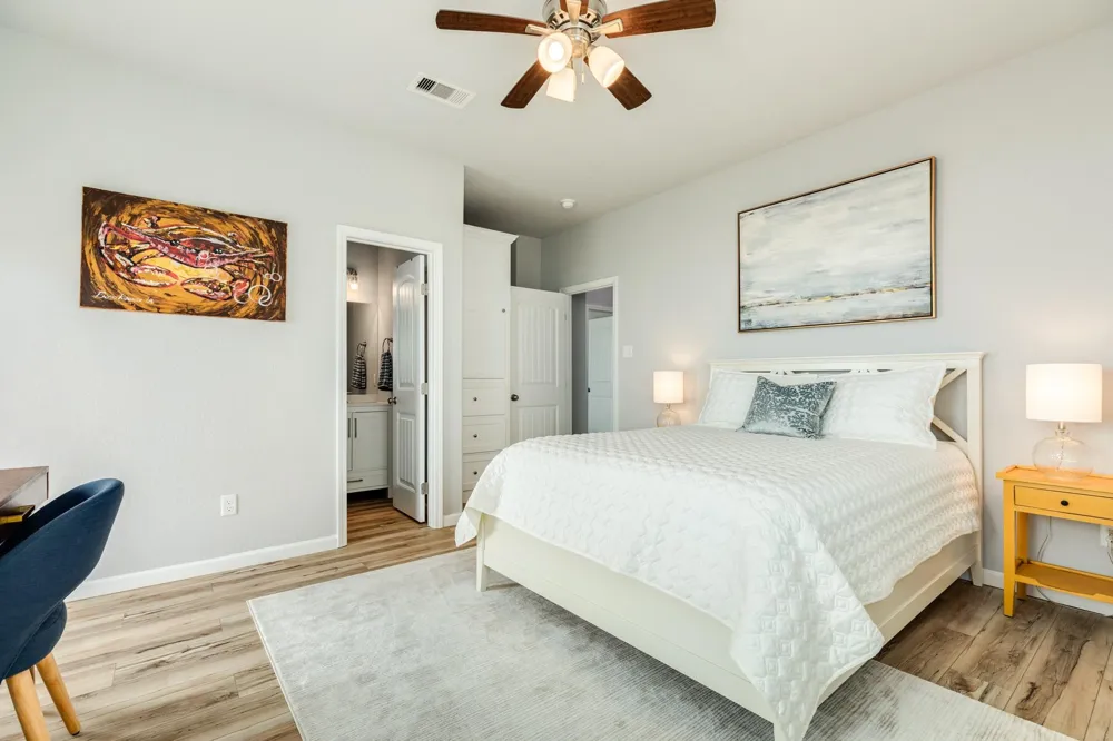 2938 Bluewater Highway Surfside Beach, TX 77541