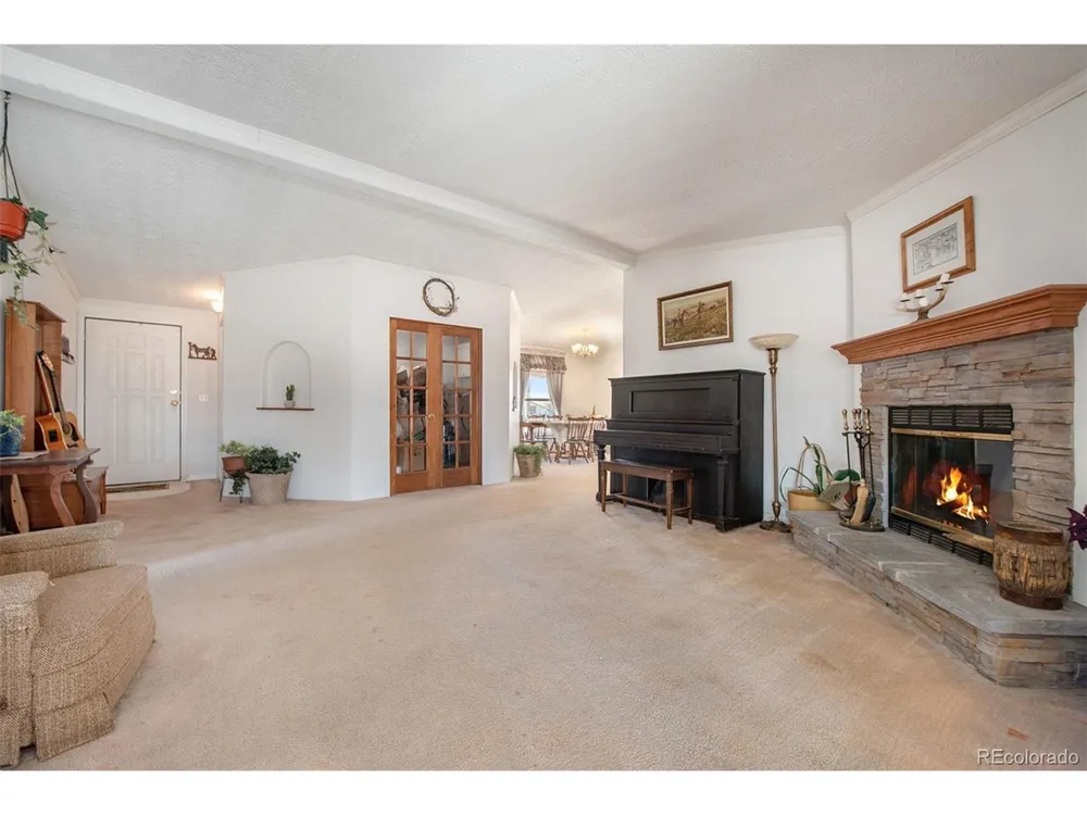 2832 County Road 20 Longmont, CO 80504
