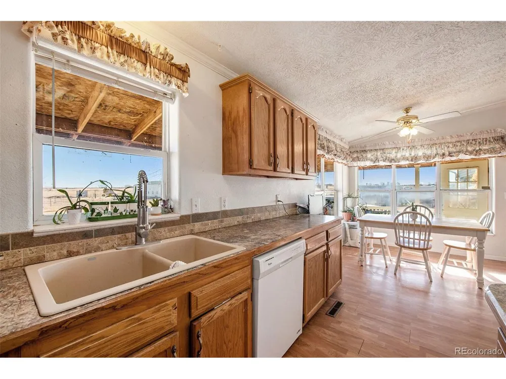 2832 County Road 20 Longmont, CO 80504