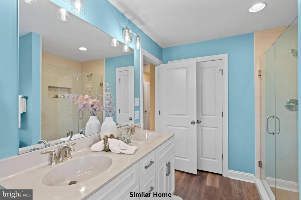THE DECORAH - FARMBROOKE MEADOWS York, PA 17406