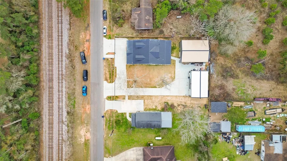 630 S Railroad Avenue Shepherd, TX 77371