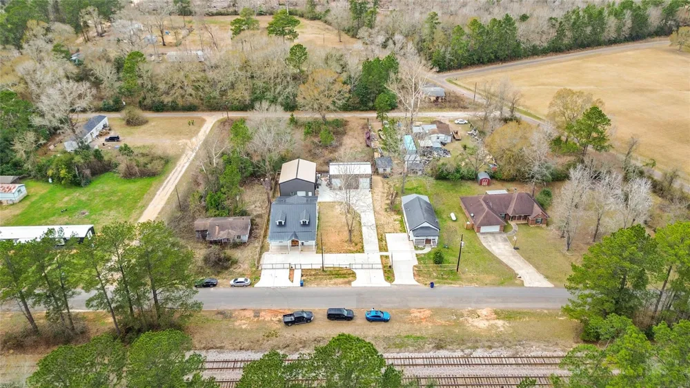 630 S Railroad Avenue Shepherd, TX 77371