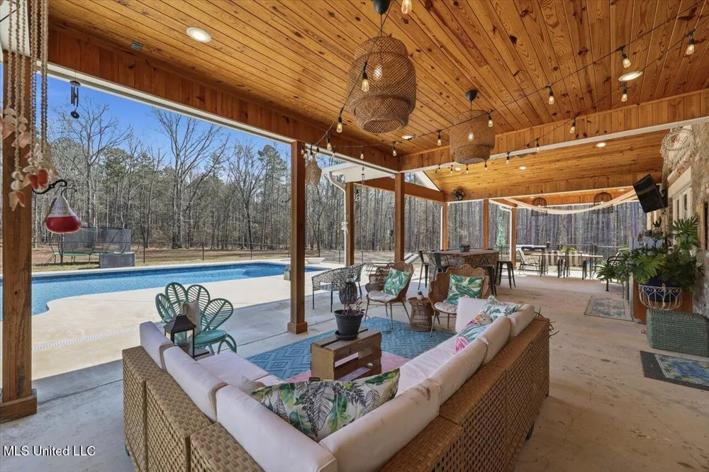 1503 Ainsworth Road Florence, MS 39073