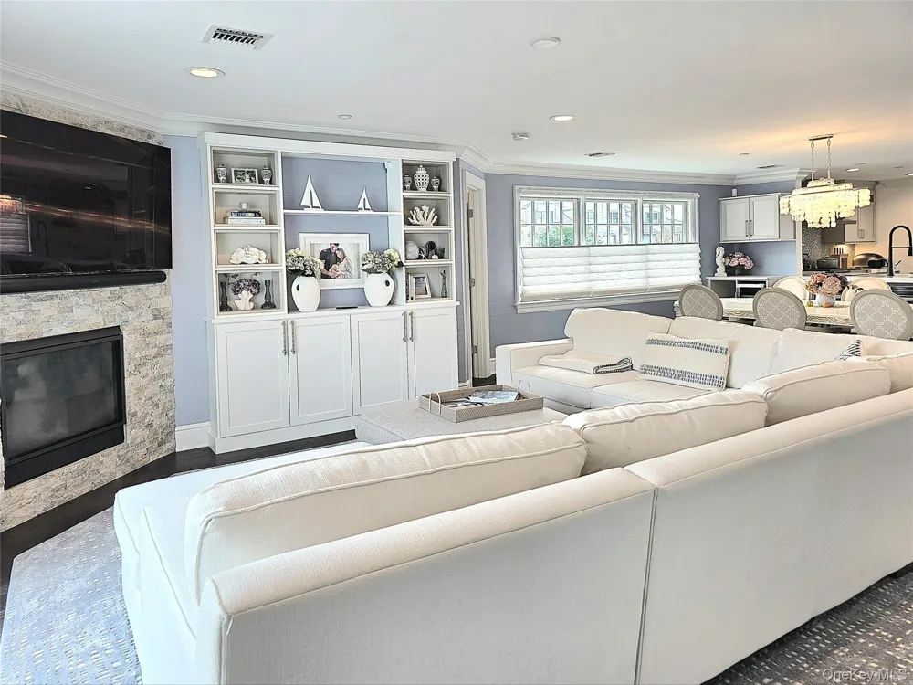 34 Village Green Drive #34 Southampton, NY 11968