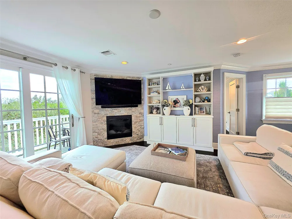 34 Village Green Drive #34 Southampton, NY 11968