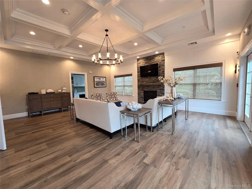 1 Village Green Drive #1 Southampton, NY 11968