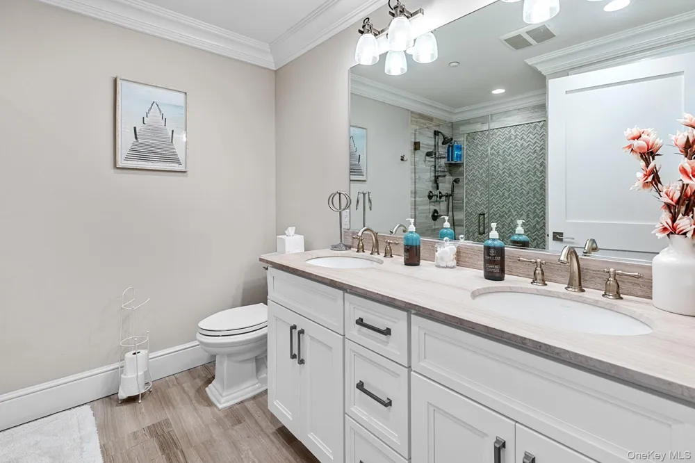 1 Village Green Drive #1 Southampton, NY 11968