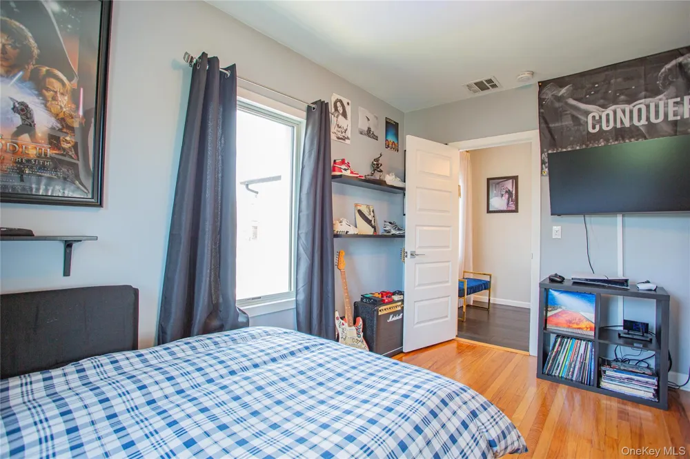 165 W Walnut Street Long Beach, NY 11561