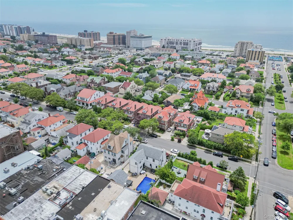 165 W Walnut Street Long Beach, NY 11561