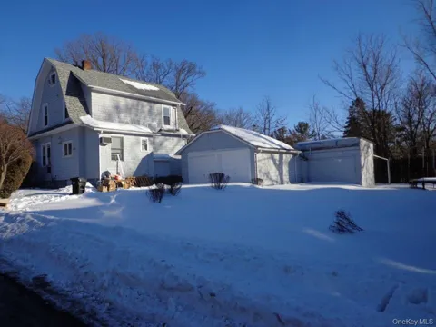 208 Saddle River Road