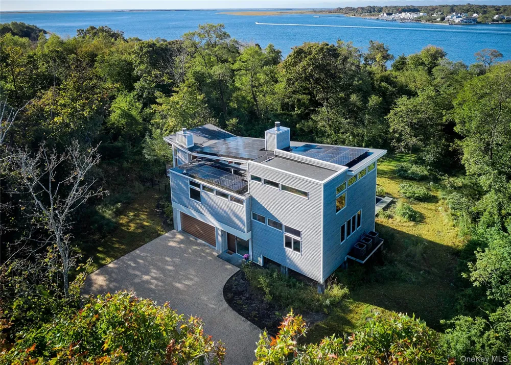 34 Old Neck Road S Center Moriches, NY 11934