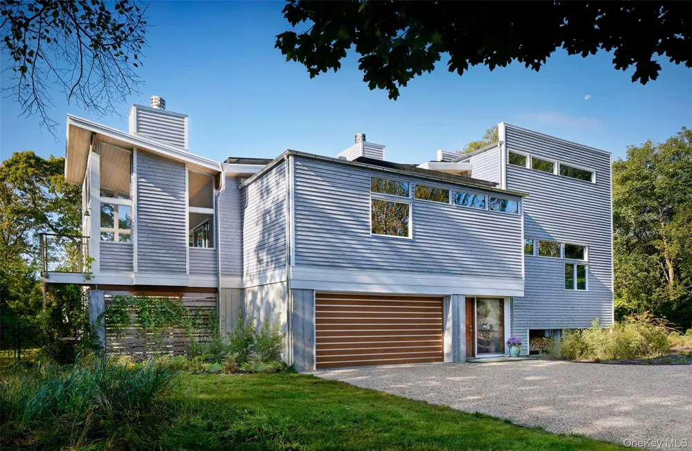 34 Old Neck Road S Center Moriches, NY 11934