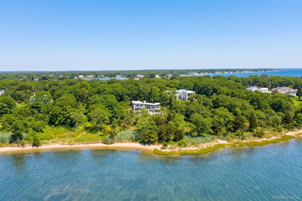 34 Old Neck Road S Center Moriches, NY 11934