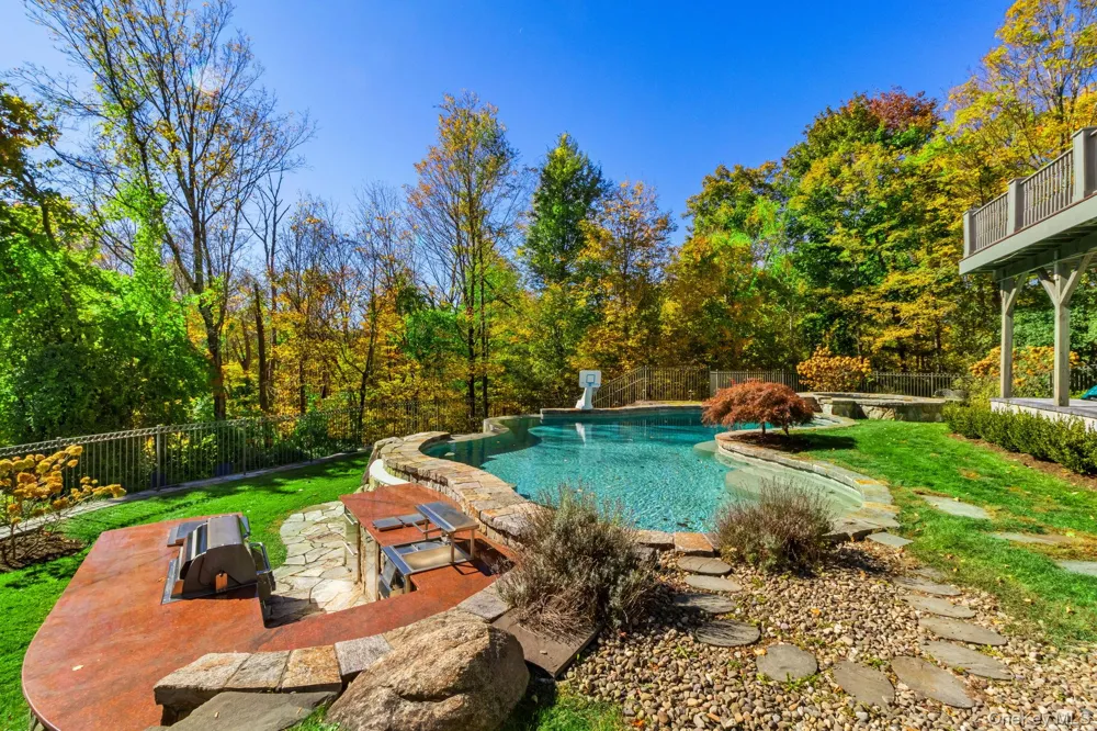 496 Long Ridge Road Bedford, NY 10506