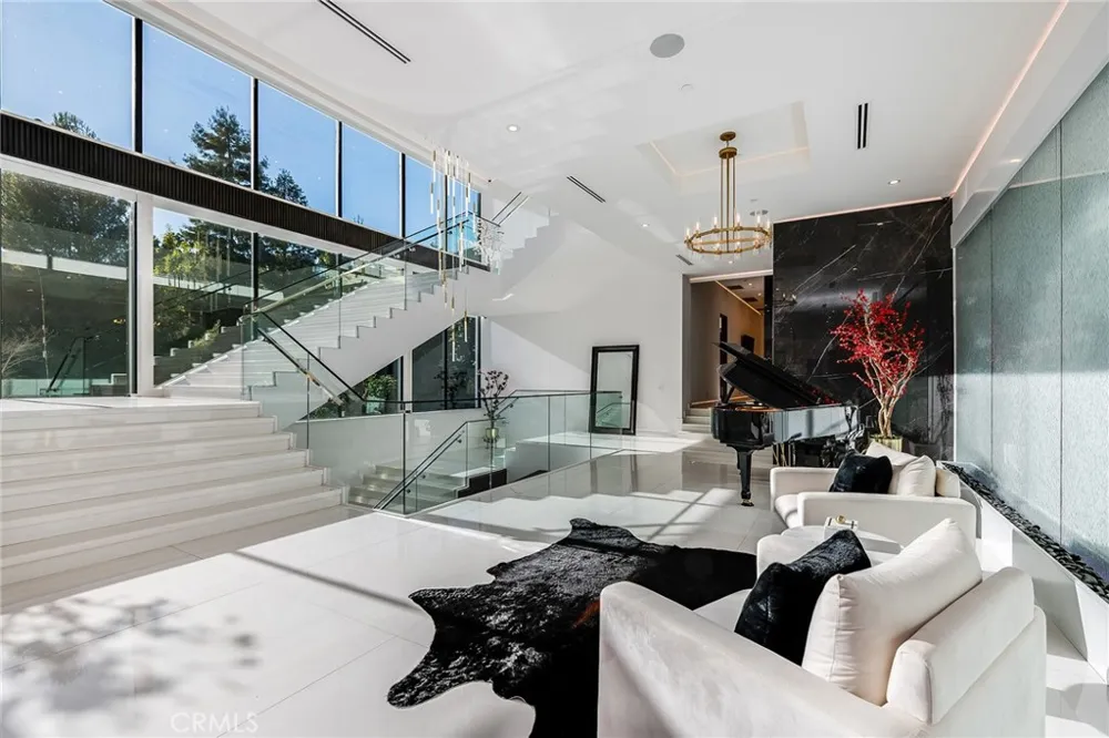 677 Nimes Road Bel Air, CA 90077