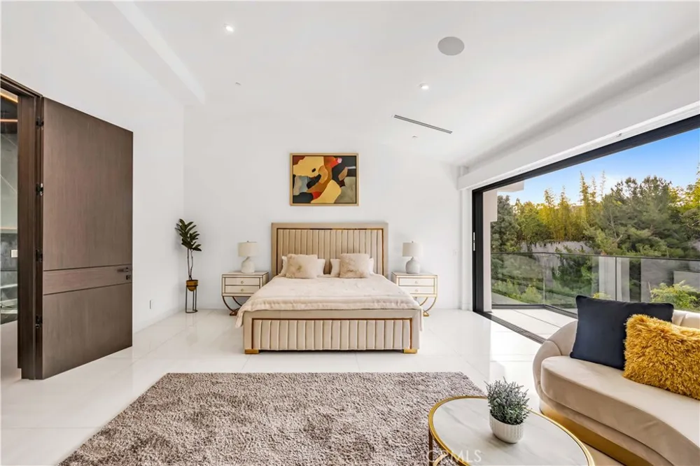 677 Nimes Road Bel Air, CA 90077