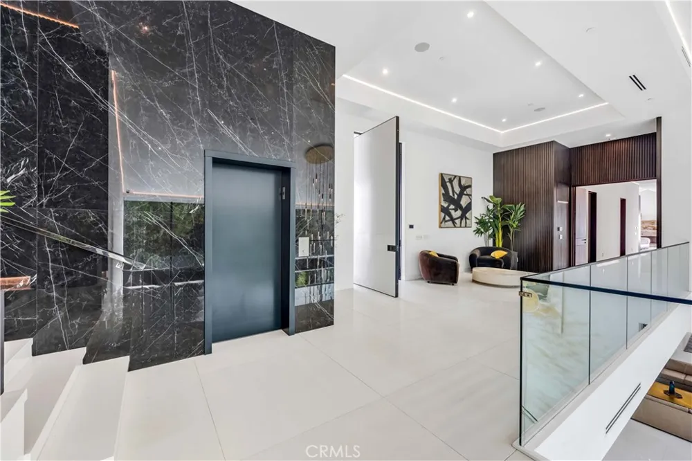 677 Nimes Road Bel Air, CA 90077