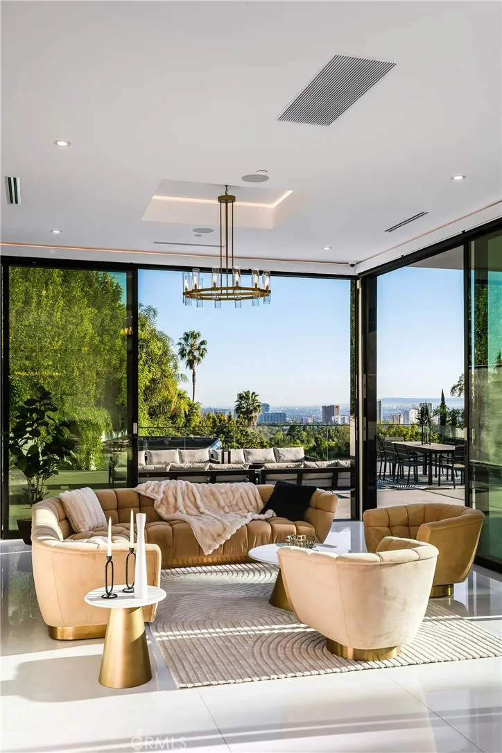 677 Nimes Road Bel Air, CA 90077