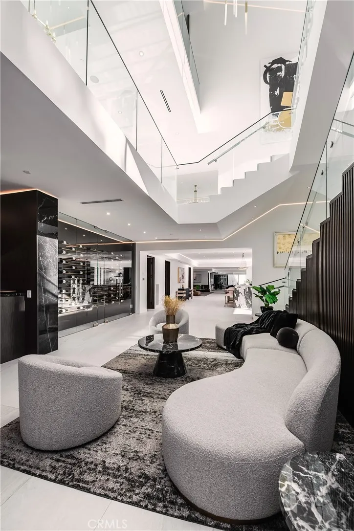 677 Nimes Road Bel Air, CA 90077