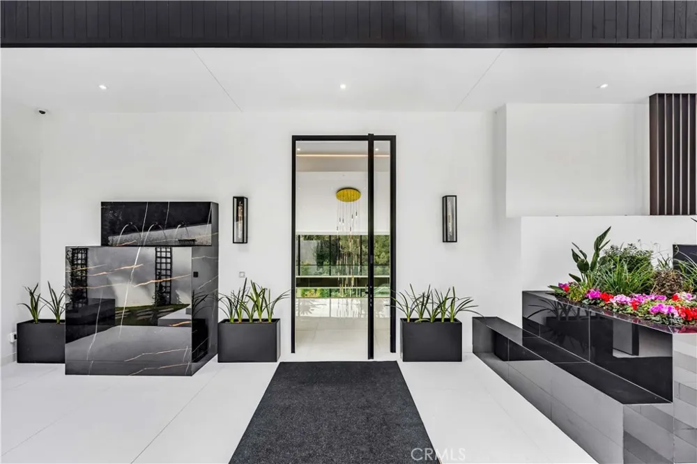677 Nimes Road Bel Air, CA 90077