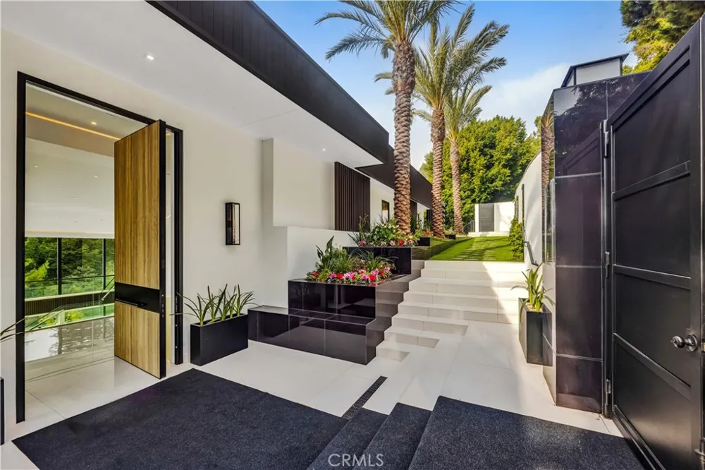 677 Nimes Road Bel Air, CA 90077