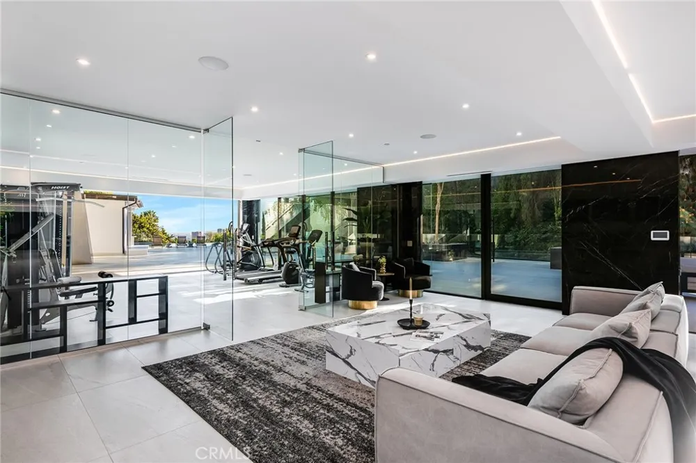 677 Nimes Road Bel Air, CA 90077