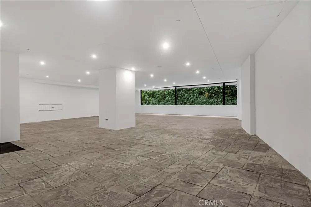 677 Nimes Road Bel Air, CA 90077