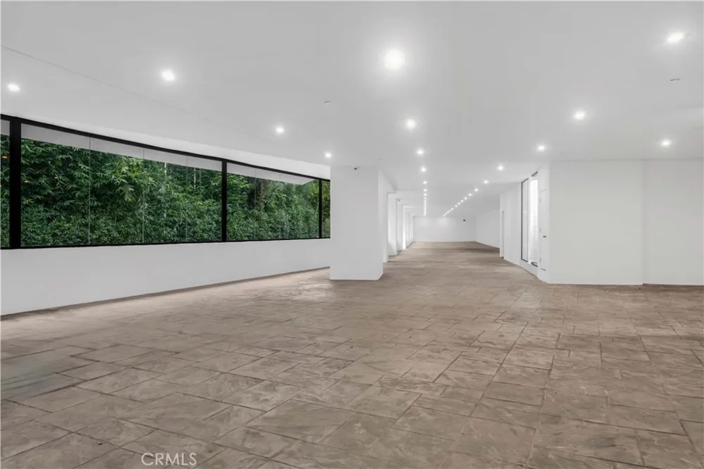 677 Nimes Road Bel Air, CA 90077