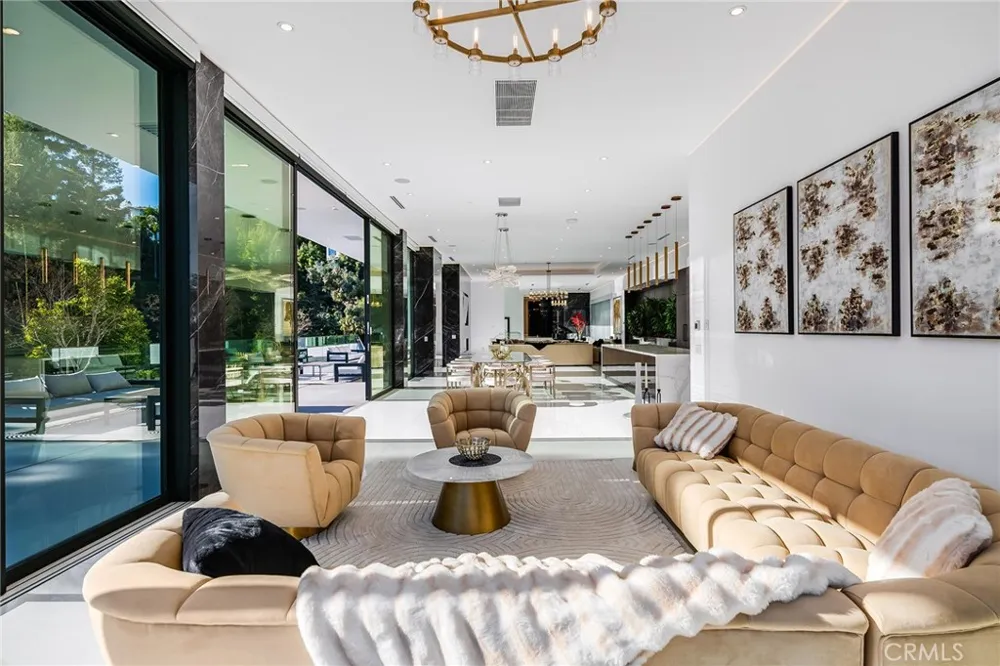 677 Nimes Road Bel Air, CA 90077