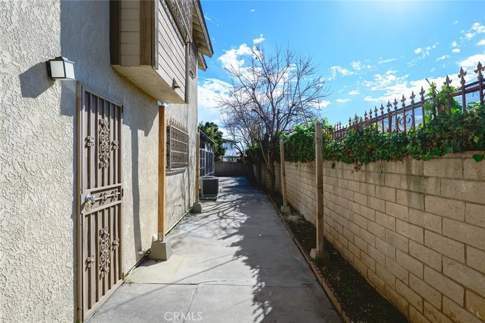 2555 Angelus Ave Rosemead, CA 91770