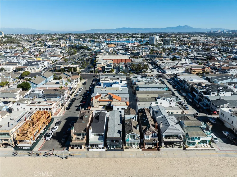 3012 W Oceanfront Newport Beach, CA 92663