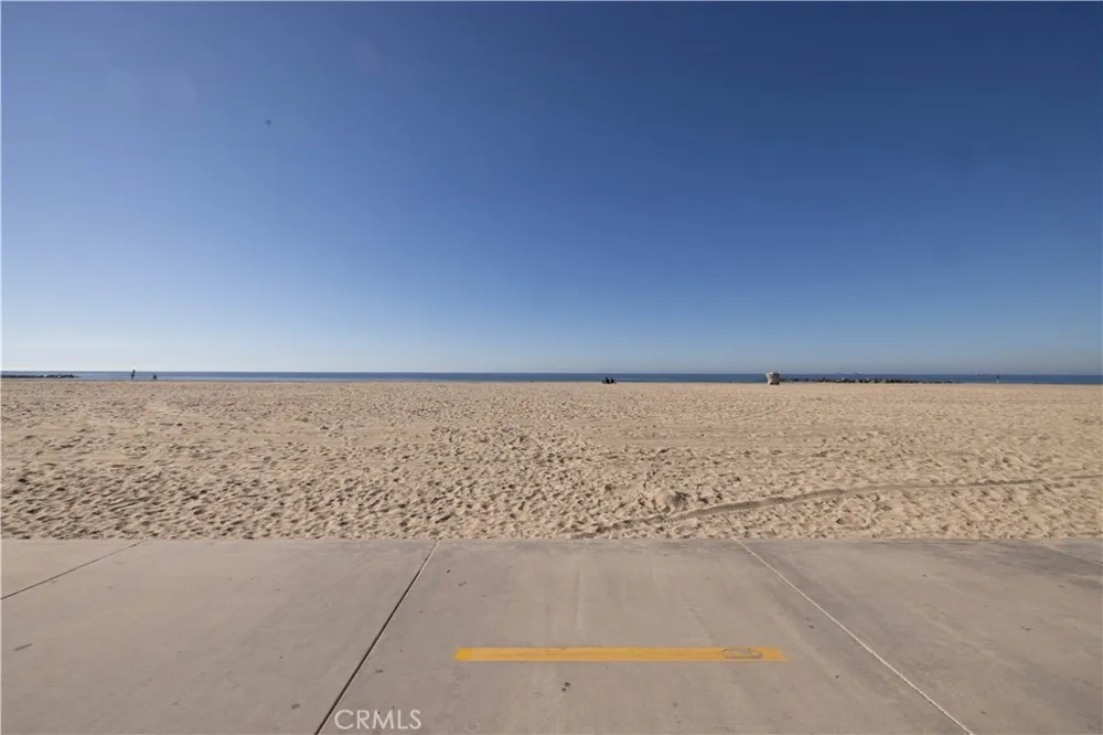 3012 W Oceanfront Newport Beach, CA 92663