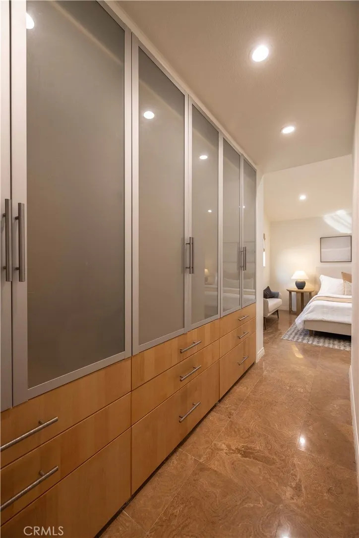 3012 W Oceanfront Newport Beach, CA 92663