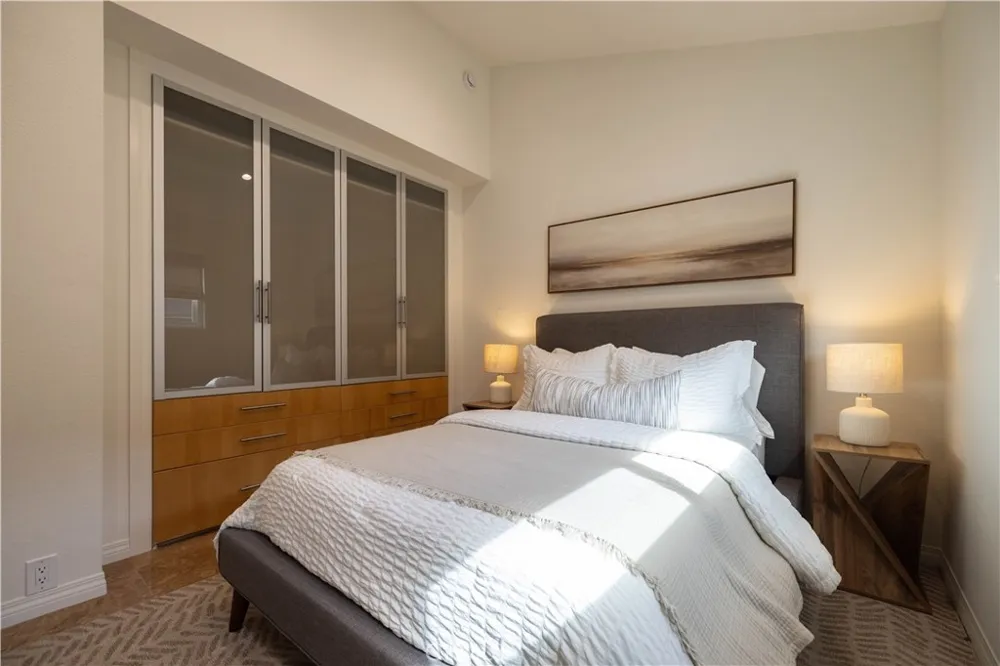 3012 W Oceanfront Newport Beach, CA 92663