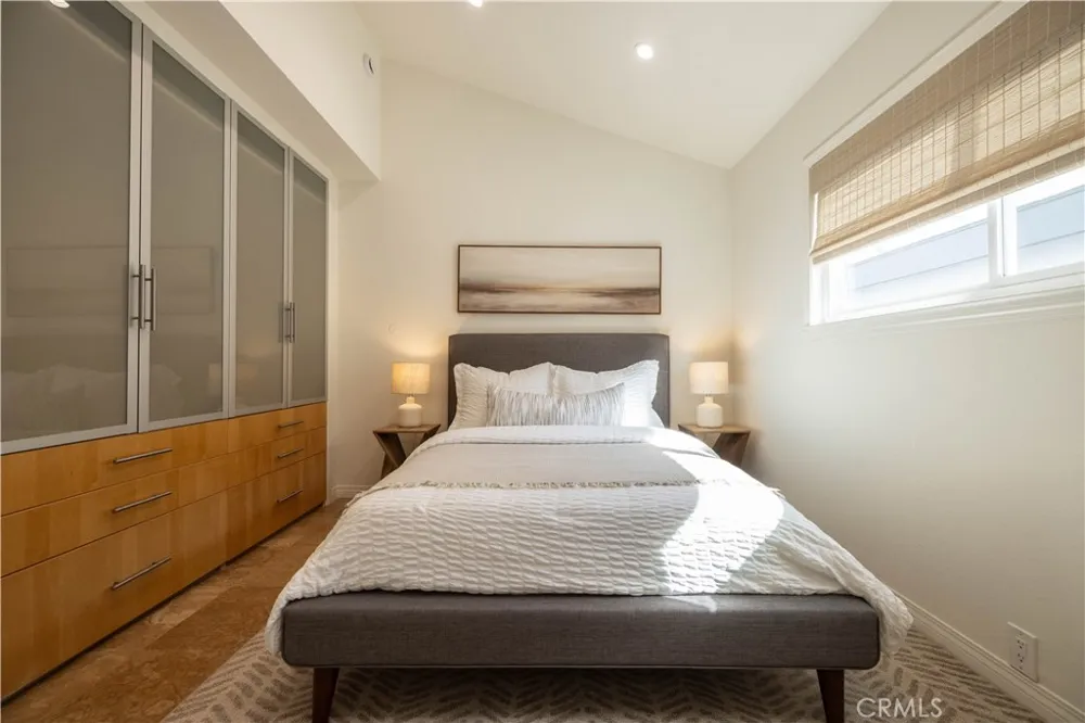 3012 W Oceanfront Newport Beach, CA 92663