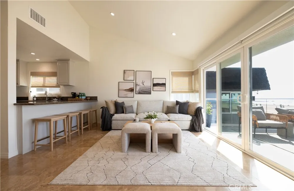 3012 W Oceanfront Newport Beach, CA 92663