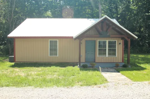 135 Jim Warren Rd